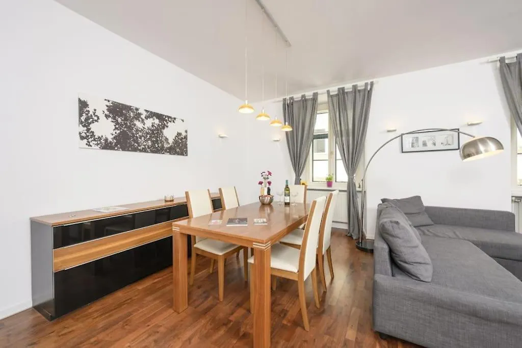Charming Apartment In Center Vienna