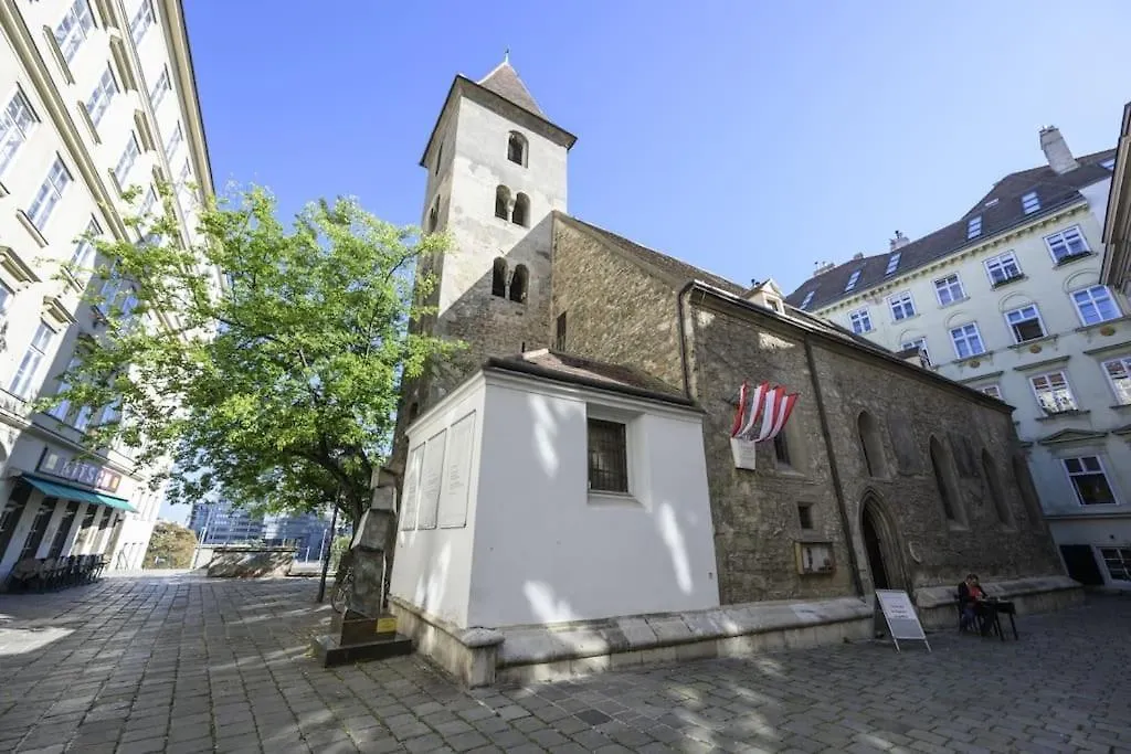 Charming Apartment In Center Vienna