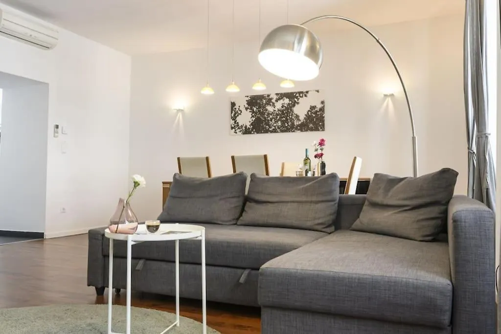 Charming Apartment In Center Vienna