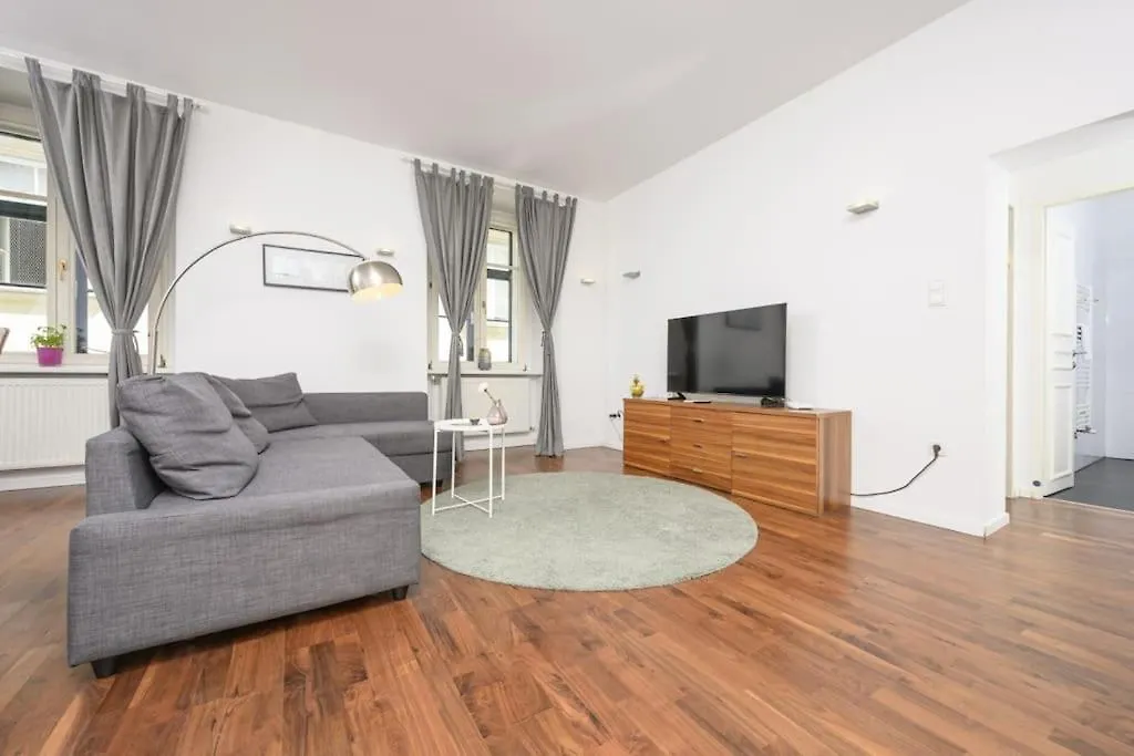 Charming Apartment In Center Vienna